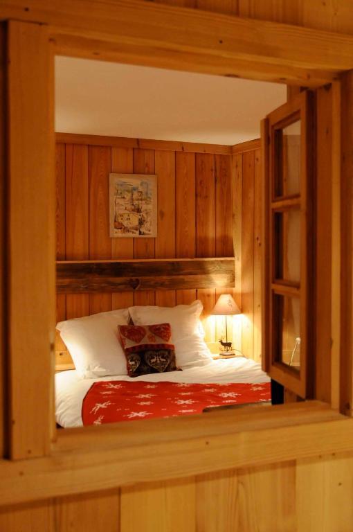 La Ferme D Emilienne Bed & Breakfast Sallanches Oda fotoğraf