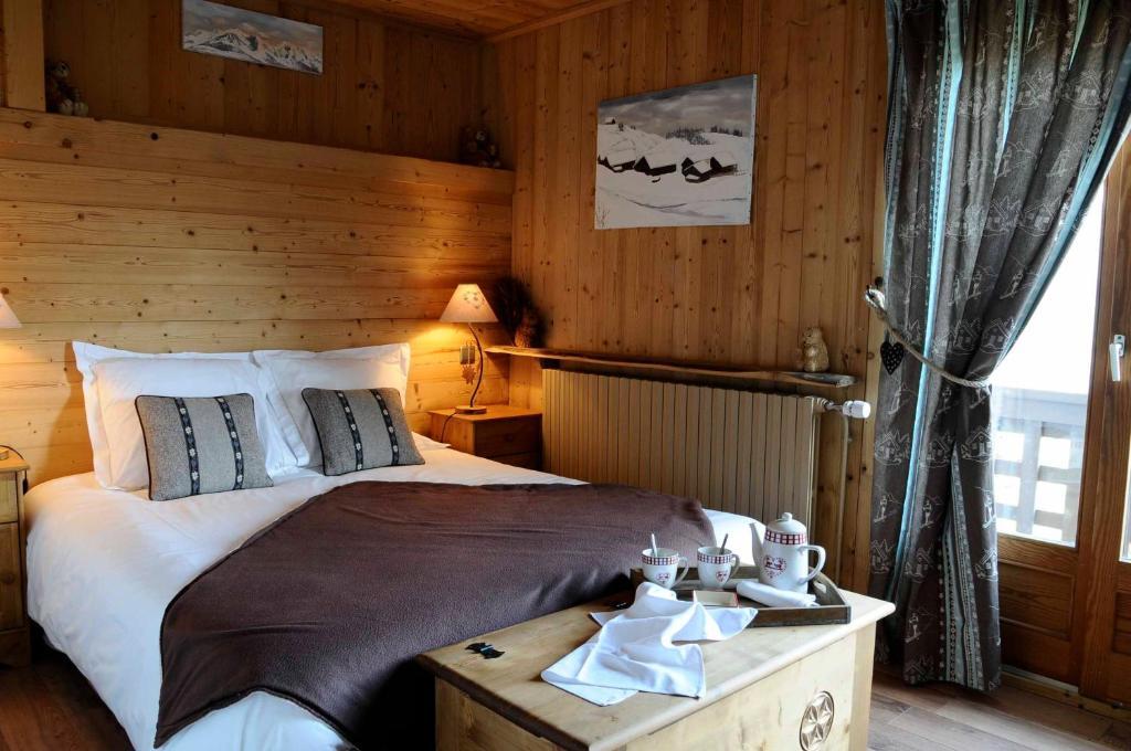 La Ferme D Emilienne Bed & Breakfast Sallanches Oda fotoğraf