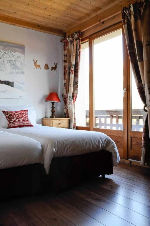 La Ferme D Emilienne Bed & Breakfast Sallanches Oda fotoğraf